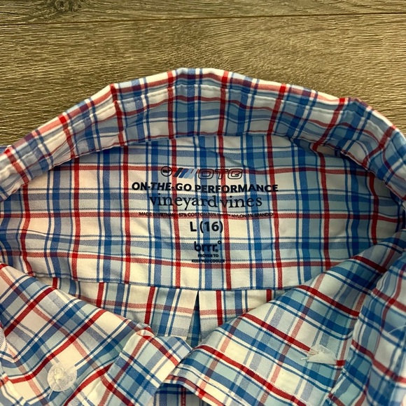Vineyard Vines Whale Shirt Boys L 16-18 Button Down Checkered Red Blue White - Picture 3 of 4